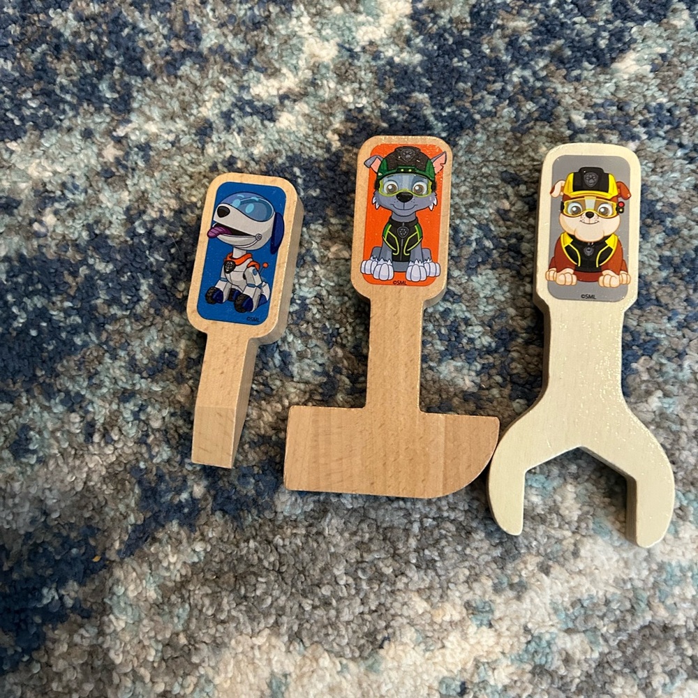 Melissa & Doug Paw Patrol match and build mission cruiser - Picture 6 of 13
